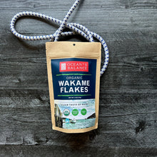 Load image into Gallery viewer, Organic Wakame Flakes